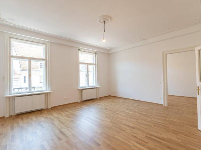 Exklusive 4 Zimmer Altbau Wohnung unweit vom Stadtpark