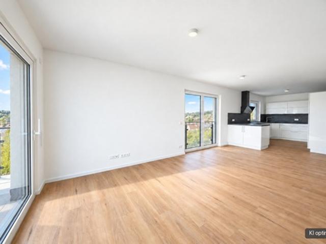 Exklusive 4 Zimmer Balkonwohnung mit hochwertiger Einbauküche