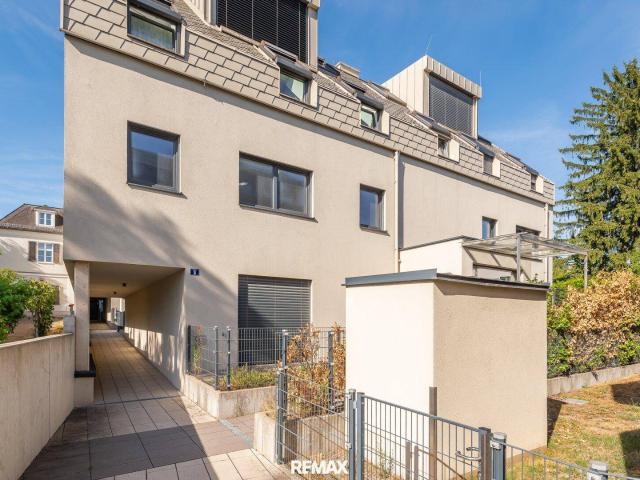Exklusive 4 Zimmer DG Maisonette mit Balkon, Terrasse und Stellplatz in begehrter Lage Klosterneuburgs