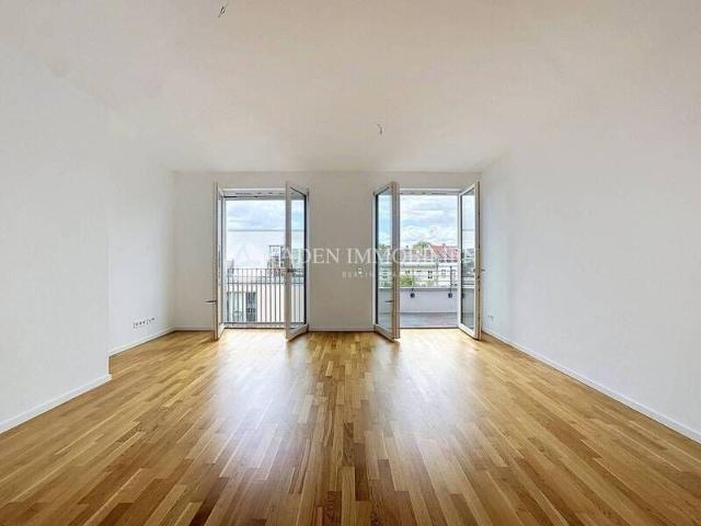 Exklusive 4 Zimmer Neubauwohnung mit Balkon, 2 Bädern und Einbauküche in Berlin Weißensee