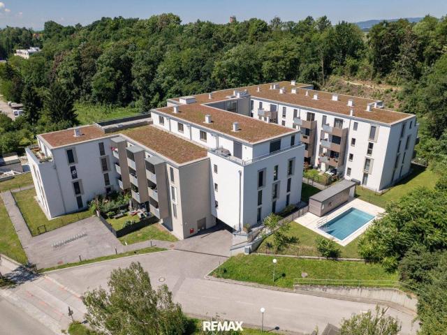 Exklusive 4 Zimmer Neubauwohnung mit Pool, Panorama Dachterrasse & Blick über St. Pölten