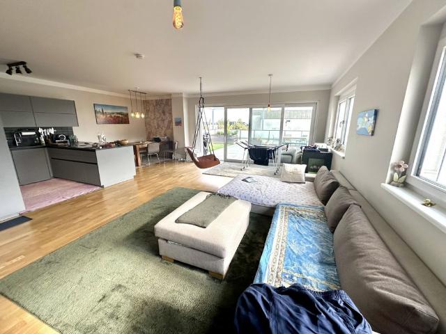 Exklusive 4 Zimmer Penthousewohnung mit KFZ Tiefgarage in zentraler Grazer Lage – Provisionsfrei