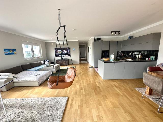 Exklusive 4 Zimmer Penthousewohnung mit KFZ Tiefgarage in zentraler Grazer Lage – Provisionsfrei
