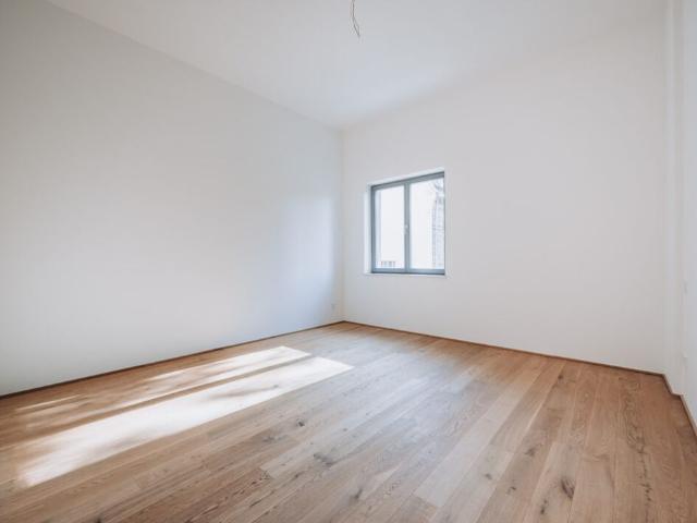 Exklusive 4 Zimmer Wohnung: Erstbezug mit hochwertiger Einbauküche