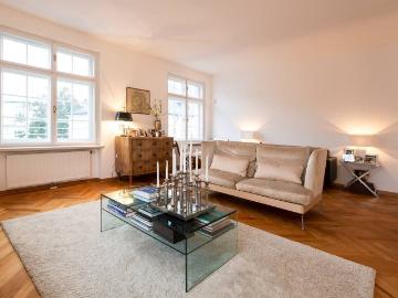 Exklusive 4 Zimmer Wohnung im Palais von Andrä