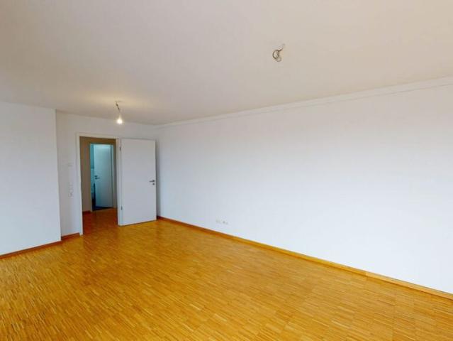 Exklusive 4 Zimmer Wohnung in der Bahnhofstraße