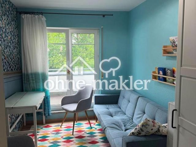 Exklusive 4 Zimmer Wohnung mit großzügiger Terrasse, Balkon und Tiefgaragenstellplatz in bester Lage