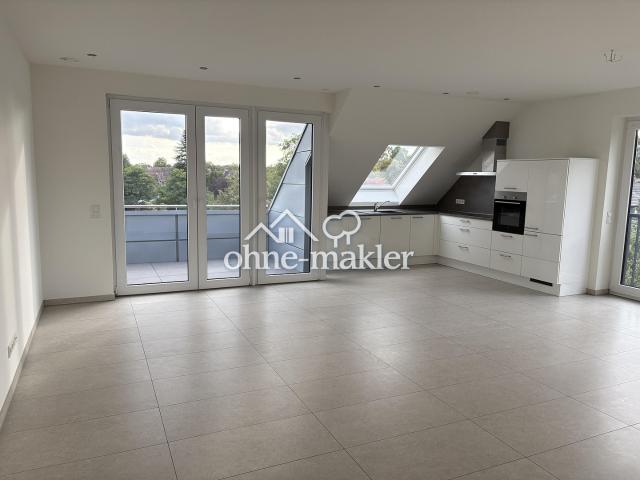 Exklusive 4 Zimmer Wohnung mit großem Balkon