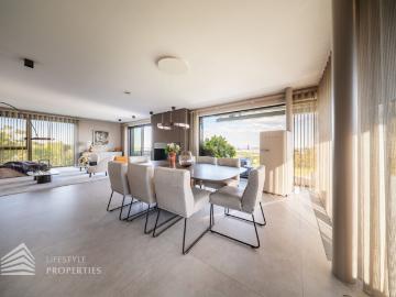Exklusive 4 Zimmer Wohnung mit großflächigem Balkon mit Traumblick über Wien