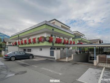 Exklusive 4 Zimmer Wohnung mit traumhaftem Bergblick und großzügigem umlaufendem Balkon in St. Johann, Weitau