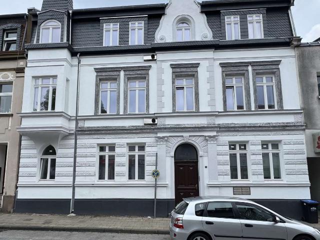 Exklusive 4 Zimmer Terrassen Neubauwohnung mit hochwertiger Kochinsel, 2 Bäder, Gäste WC