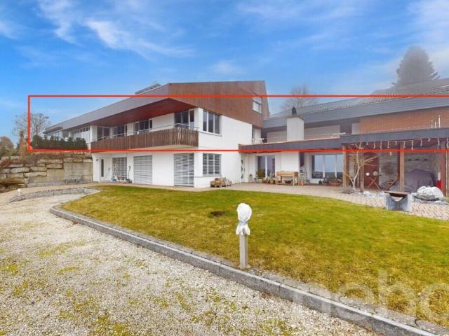 Exklusive 5.5 Zimmer Wohnung an erhöhter Lage mit Weitsicht