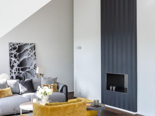 Exklusive 5.5 Zimmer Attikawohnung mit grosser Terrasse und Weitsicht in Zumikon