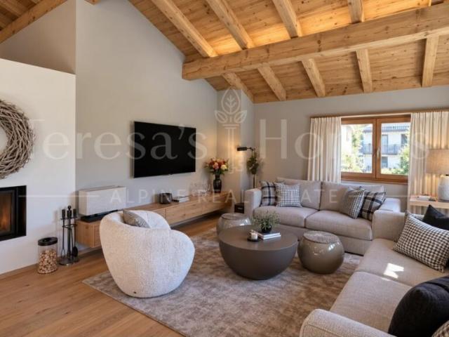 Exklusive 5.5 Zimmer Dachgeschosswohnung