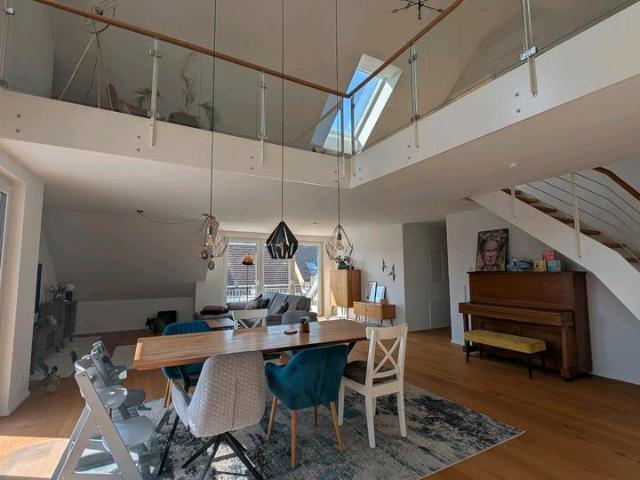 Exklusive 5 Zimmer Maisonette Wohnung in Karlsruhe Neureut