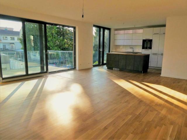 Exklusive 5 Zimmer Wohnung mit Balkon in Oberursel Taunus