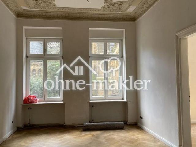 Exklusive 5 Zimmer Wohnung nach hochwertiger Totalsanierung mit Garten, BBQ & Spielplatz