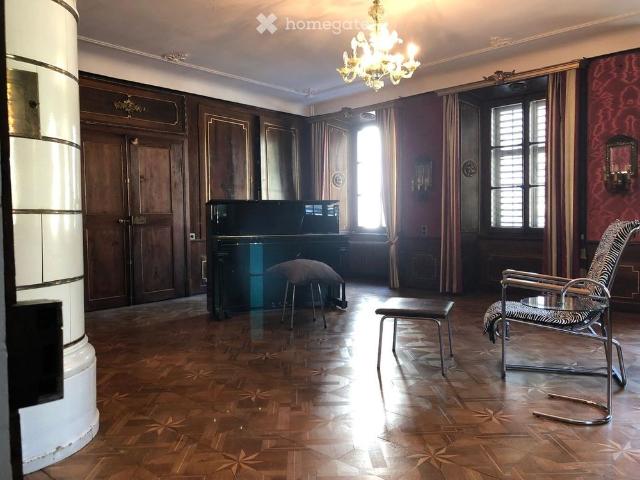 Exklusive 6.5 Zimmer Wohnung mit historischem Charme in Altdorf UR