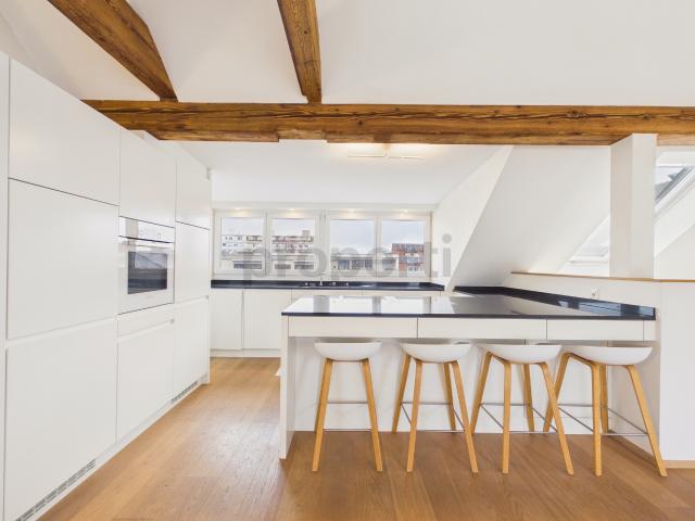 Exklusive 6.5 Zimmer Attikawohnung mit sonnigem Balkon in Basel