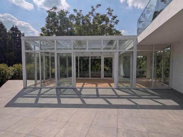 Exklusive 6 Zi Wohnung mit beheiztem Wintergarten, Dachterrasse + Balkon – Erstbezug nach Sanierung