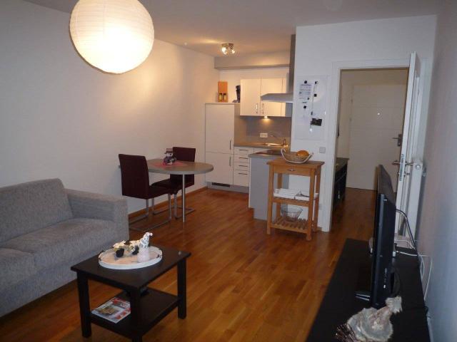 EXKLUSIVE ca. 45m² 2 Zimmer Wohnung – gehobene Ausstattung in SEENÄHE zuzüglich 5m² LOGGIA mit MARKISE!