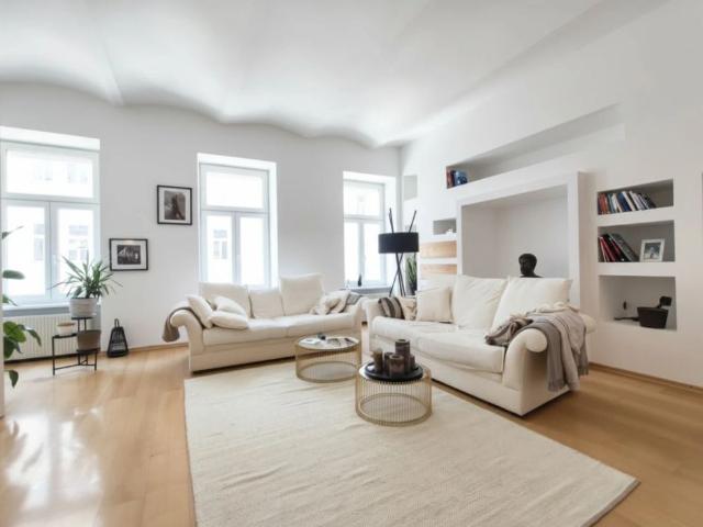 Exklusive Altbauwohnung mit 159 m² 3 Zimmer, Ankleide, uvm – Extravagantes Wohnen mit Lift direkt in die Wohnung Gemeinschaftliche Dachterrasse
