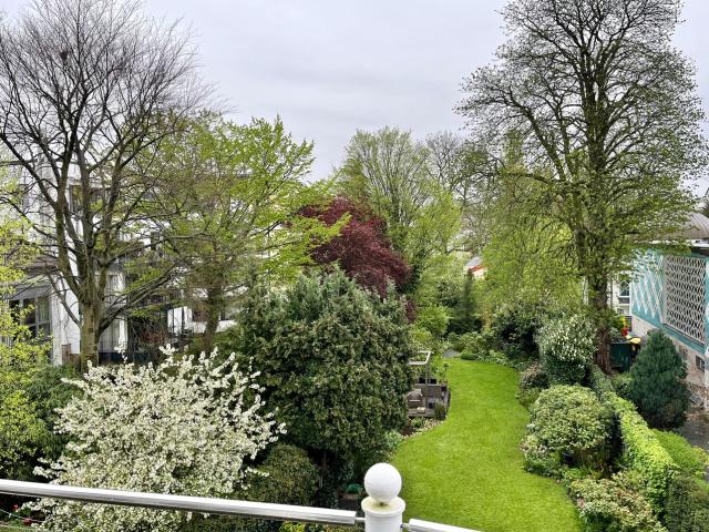Exklusive Alster Penthousewohnung mit 132 m² in Hamburg Uhlenhorst