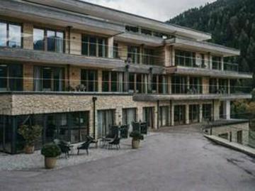 Exklusive Apartment zum Wiederverkauf: *VAYA St. Anton