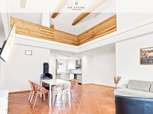 Exklusive Galerie Wohnung Eigengarten, Schwedenofen, Außenkamin