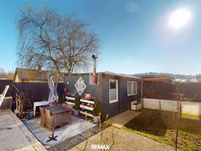 Exklusive Gartenwohnung in ruhiger Lage mit Carport!