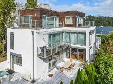 Exklusive Döblinger Villa mit Blick über Wien & die Neustifter Weinberge! inkl. 3 Tiefgaragen Stellplätze im Eigentum!