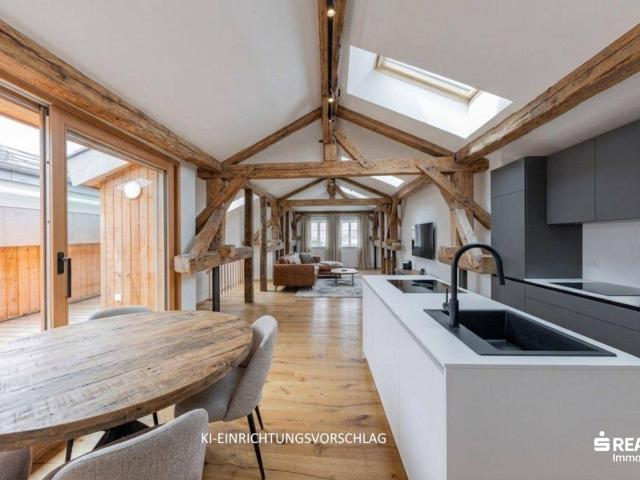 Exklusive Dachgeschoss Maisonette in Hall – kernsaniert, mit Terrasse und optional 27 m² Garage