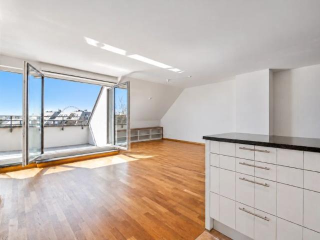 Exklusive Dachgeschoss Maisonette mit Südterrasse und Alpenblick