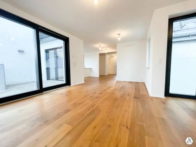 Exklusive Dachgeschoß Wohnung mit Balkon und Garage