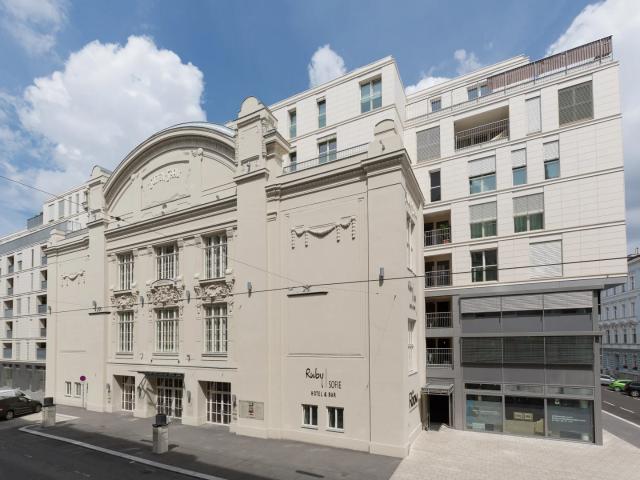 Exklusive Dachgeschosswohnung in den historischen Sofiensälen – 5 Zimmer mit Terrasse & Loggia