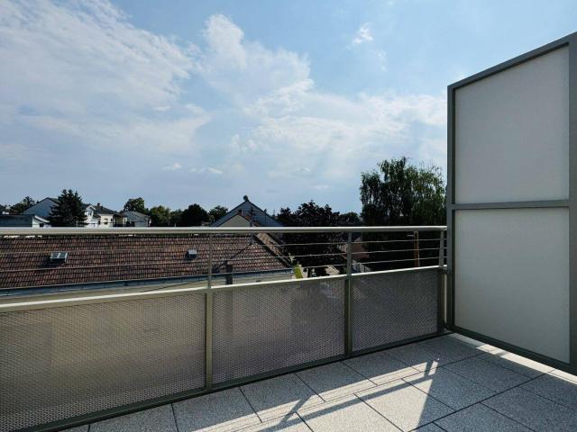 Exklusive Dachgeschoßwohnung in Deutsch Wagram Erstbezug mit Balkon PROVISION BEZAHLT DER ABGEBER