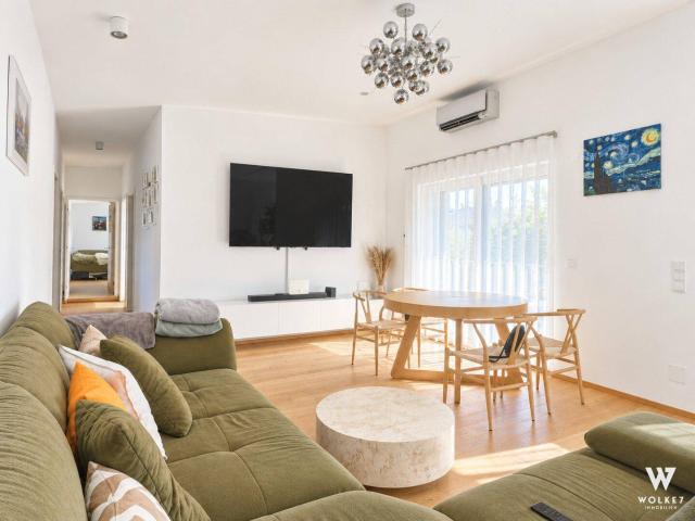 Exklusive Dachgeschosswohnung mit ca. 27 m² Dachterrasse & hochwertiger Ausstattung