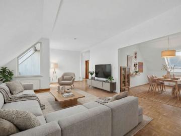Exklusive Dachgeschosswohnung mit Gestaltungspotenzial und zwei Terrassen in Untergiesing Harlaching