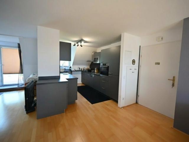 Exklusive Dachgeschosswohnung mit großer Terrasse – Ruheoase im Herzen von Linz