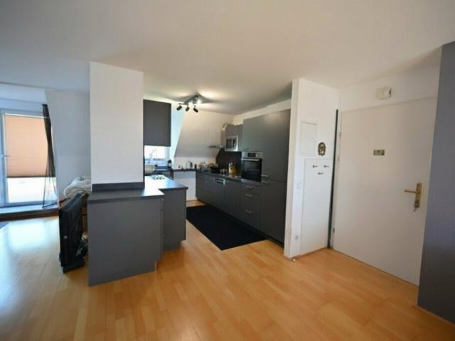 Exklusive Dachgeschosswohnung mit großer Terrasse – Ruheoase im Herzen von Linz