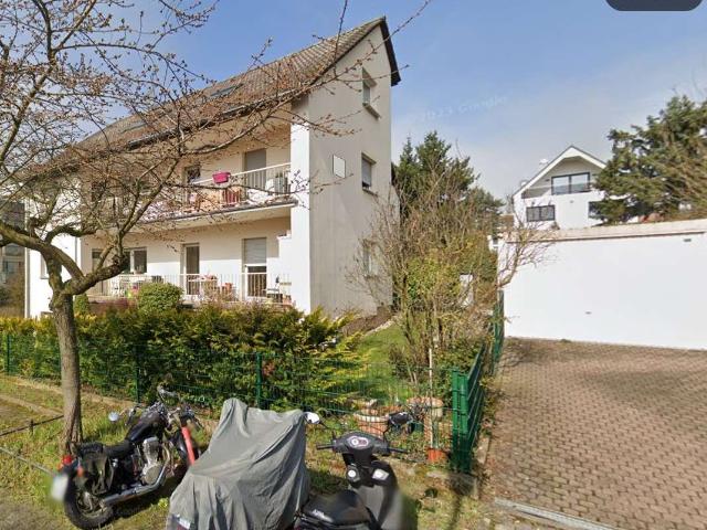 Exklusive Dachgeschosswohnung mit Loft Potenzial in Bergen Enkheim