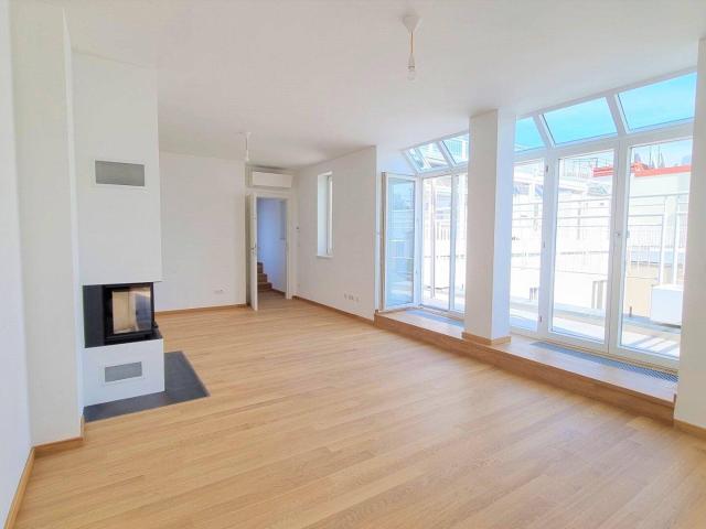 EXKLUSIVE DACHTERRASSENWOHNUNG