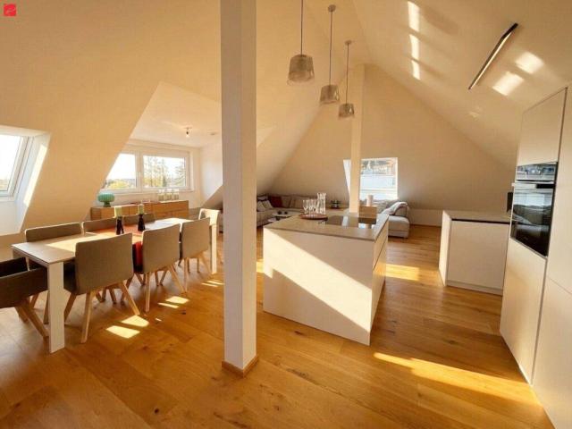 Exklusive Design Maisonette mit Loft Charakter in ruhiger Lage!