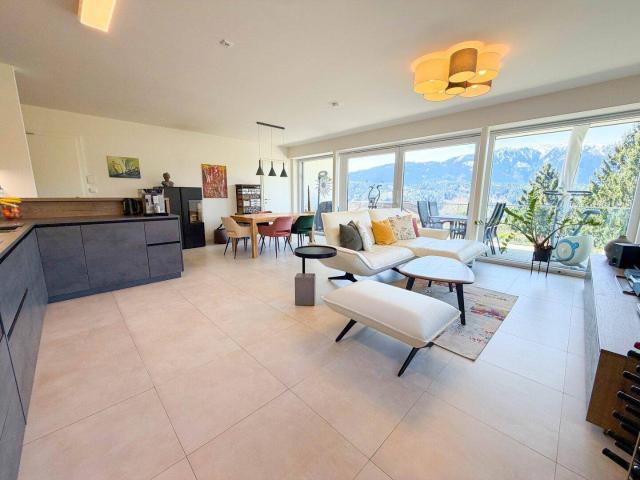 EXKLUSIVE EIGENTUMSWOHUNG MIT SEEBLICK UND PRIVATEM BADESTRAND IN MILLLSTATT AM SEE!