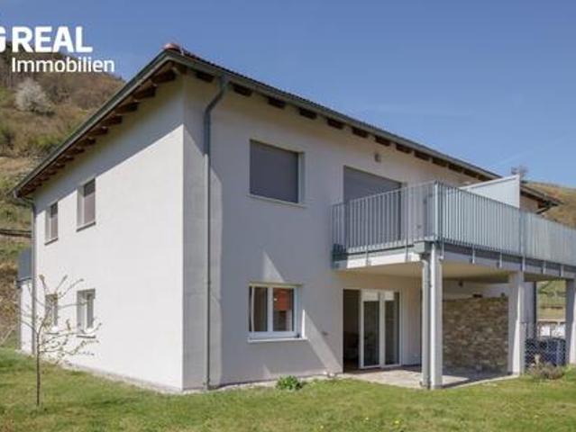 Exklusive Erdgeschosswohnung mit Eigengarten