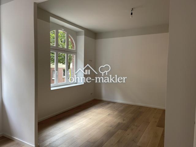 Exklusive, helle 2 Zimmer Erdgeschosswohnung im Herzen des Jakobviertel ideal für Singles
