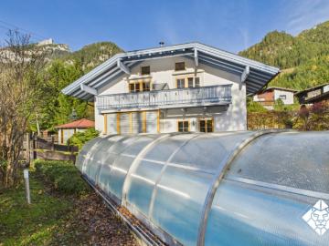 Exklusive Landhausvilla mit Panoramablick am Achensee mit großzügigem Grundstück, Pool & Toplage an der Rofanbahn