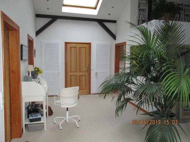 exklusive Landhausetage mit Dachterrasse in Naturlage frei ab 11 26 !