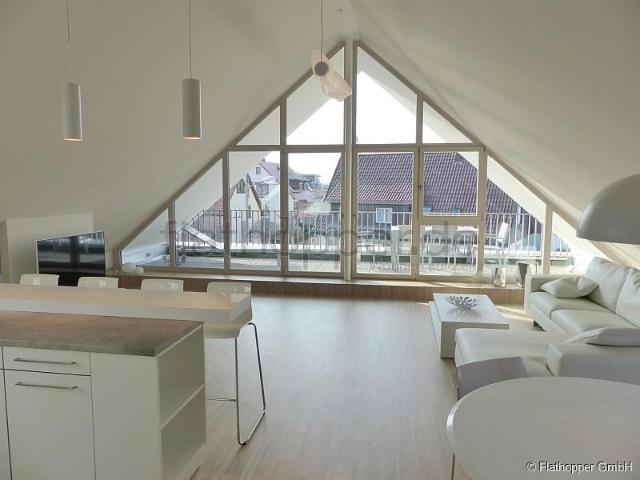 Exklusive, lichtdurchflutete 3,5 Zimmer Dachgeschoss Wohnung mit Dachterrasse Stuttgart Plieningen