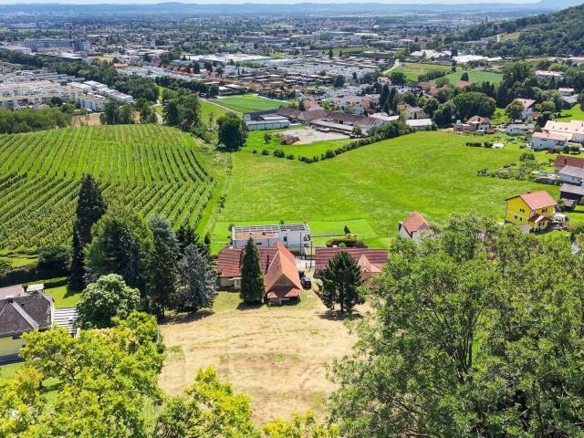 Exklusive Liegenschaft mit ca. 4.500 m² am Grazer Kehlberg ca. 3.120 m² Bauland inkl. Studie
